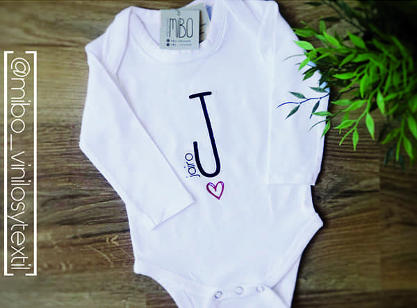 body personalizado nombre 3