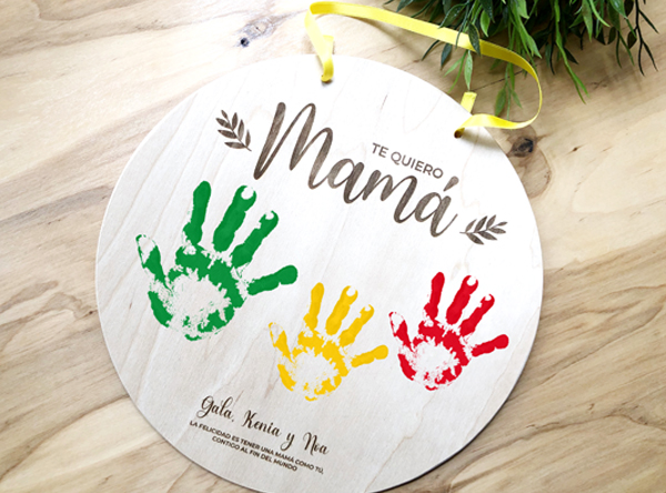 placa de madera dia de la madre 2022 regalo original huellas bebe hijo