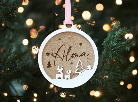 bola navidad personalizada nombre bebe en madera bola personalizada con renos y arbaol de navidad bola de navidad en madera