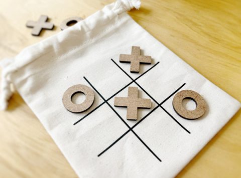 juego tres en raya en madera juego didactido detalle para bautizo detalle comunion detalle boda detalle regalo cumpleaños detalle util artesanal madera niños pequeños