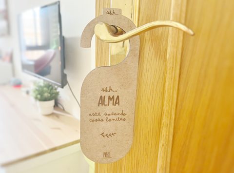 separador puerta personalizado de madera habitacion de bebe habitacion infantil regalo personalizado recien nacido detalle baby born