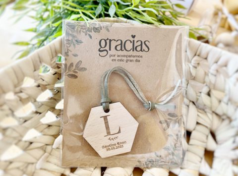 llavero personalizado de madera detalle original boda eventos bautizo comunion cumpleaños