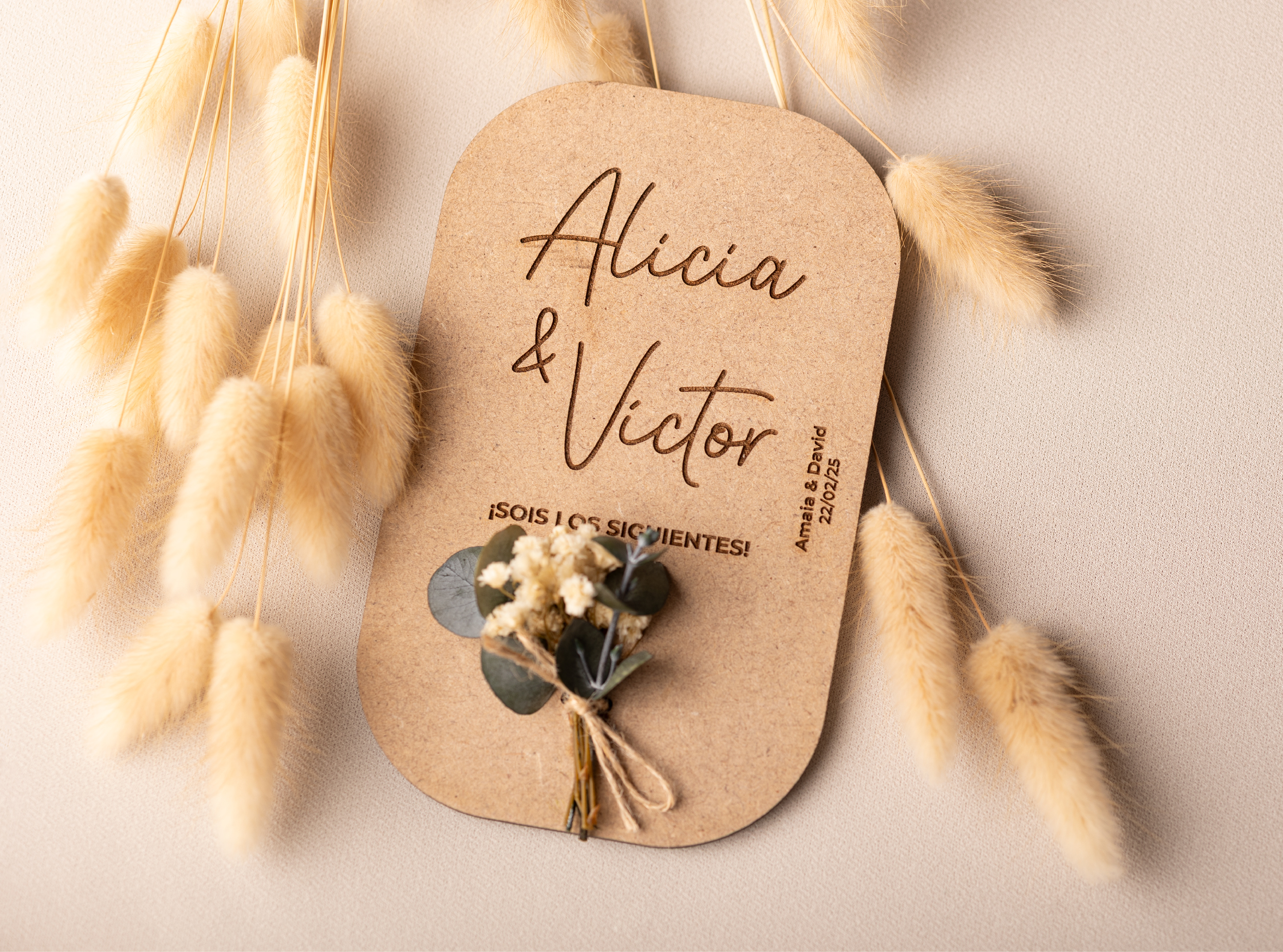 sois-los-siguientes-en-madera-con-flores-preservadas-boda-bodas-regalo-sois-los-siguientes-en-casarse-1
