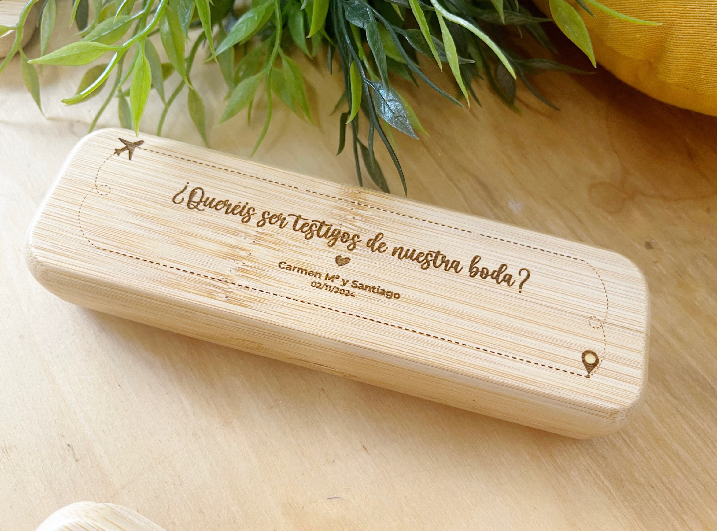 boligrafo-y-caja-personalizados-para-testigos-boda-regalo-testigos-quieres-ser-mi-testigo-detalle-personalizado-testigos.jpg